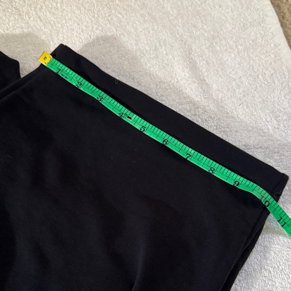 NWT Under Armour Rival Terry Crop Capri Joggers 33” length. Wide leg Loose Fit - Picture 2 of 9